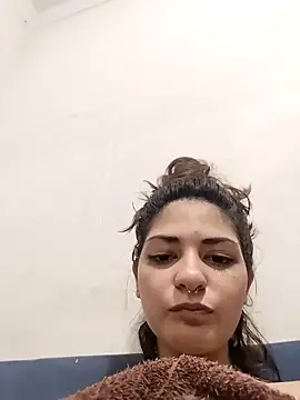 carazinho2128 Adlı Modelin Canlı XXX Sohbeti