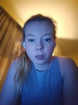 ShySweetheart Show in webcam