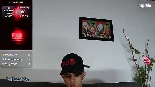 Dark_devil_7777: διαδικτυακό σόου στην κάμερα