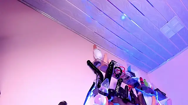 christymilkkのウェブカメラショー