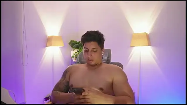 appolo_allen's Live XXX Chat