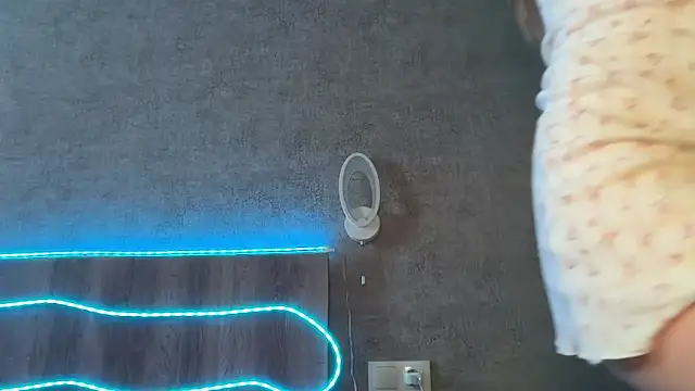 Tvoy_Medvezhenok's Live XXX Chat