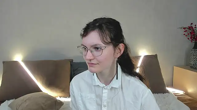 ThoraMarola's Live XXX Chat