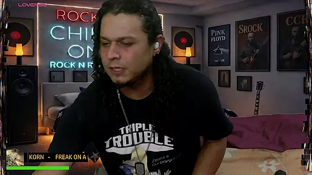 chino_roz's Live XXX Chat