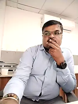 Desi_Lodo_Gujju_BoyのライブXXXチャット