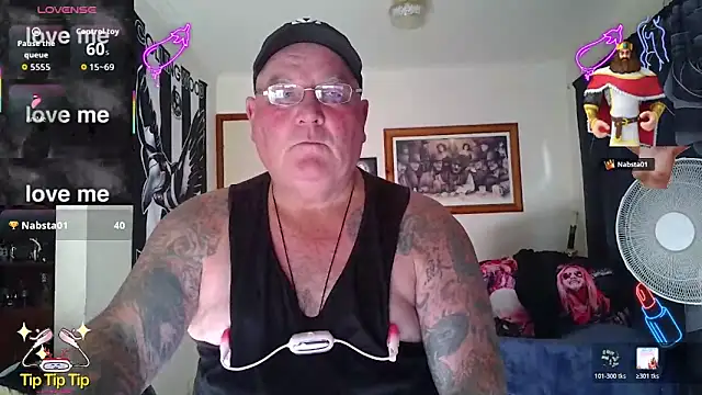 KINKYBLUEYES69のライブXXXチャット