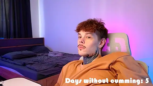 DENIS_HERE's Live XXX Chat