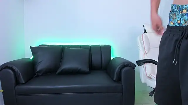 Dark_Valentino_ – Kamerová šou