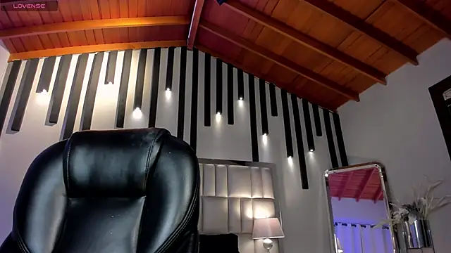 KayraLanne's Live XXX Chat