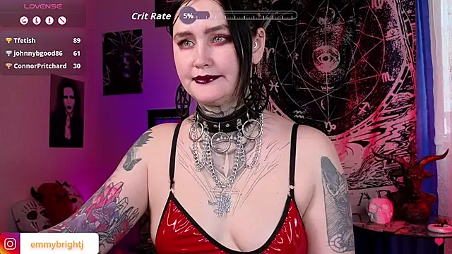 Emmybrightj_ élő XXX-chatje