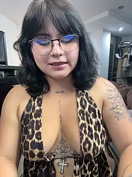 emyxpearly Chat XXX in diretta