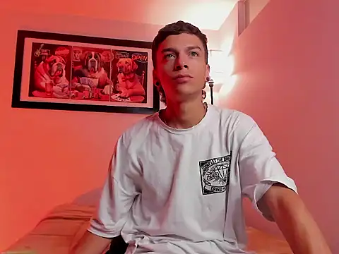 Noahh_Saky Webcam Show