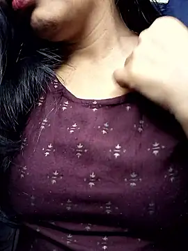 Nisha027's Live XXX Chat