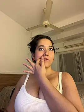 Nhefertary: онлайн-секс-чат