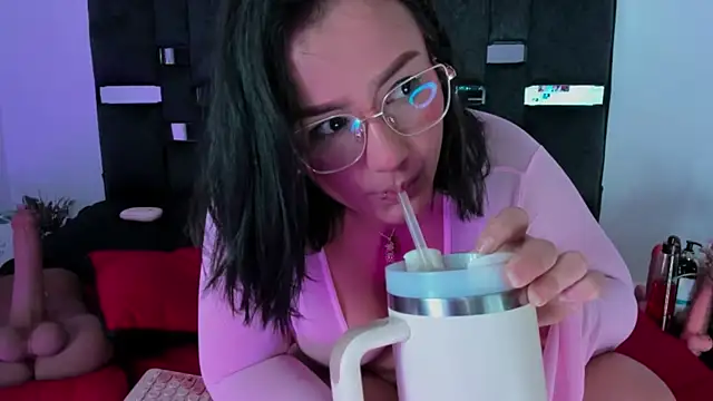 SussySunny_: онлайн-секс-чат