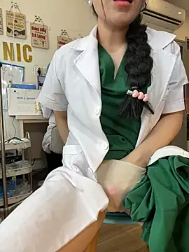 Clinic_Sexy: απευθείας συνομιλία ΧΧΧ