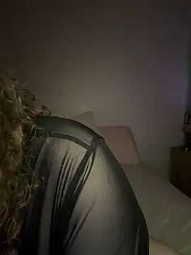 EmmieRae's Live XXX Chat