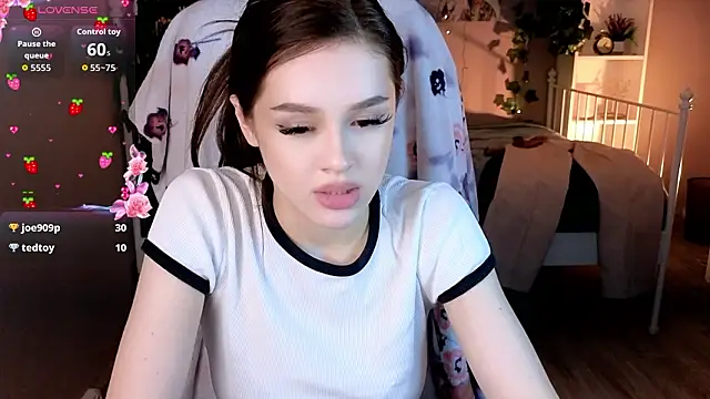 XXX chat uživo modela Holly__Bush