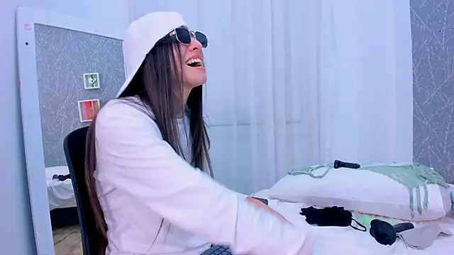 Czat XXX na żywo – ViictoriiaSaenz