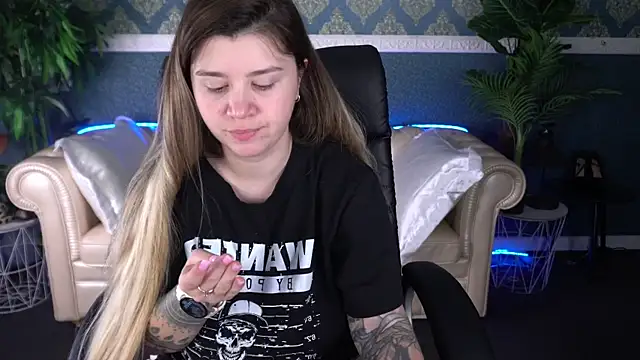 AmellyMilly: απευθείας συνομιλία ΧΧΧ