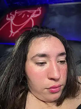 Sophie_LS Adlı Modelin Canlı XXX Sohbeti