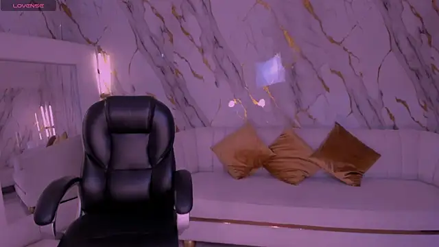 دردشة SussyBellX الجنسية المباشرة