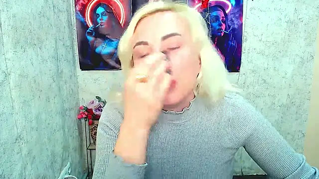 Chatroom XXX en direct de EmmaCat_