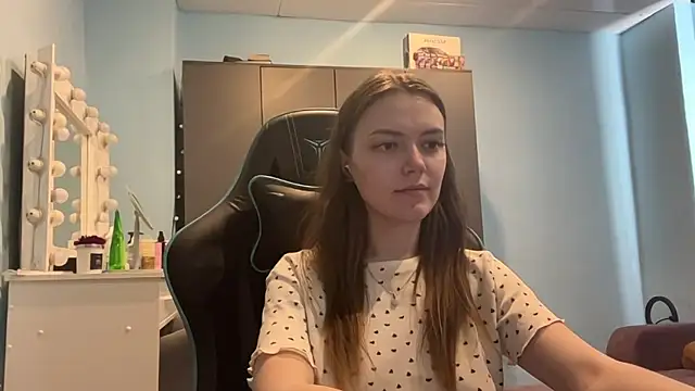 Chat +18 de AndreeMerryman ao vivo