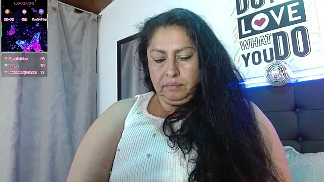 Keyla01_ Adlı Modelin Canlı XXX Sohbeti