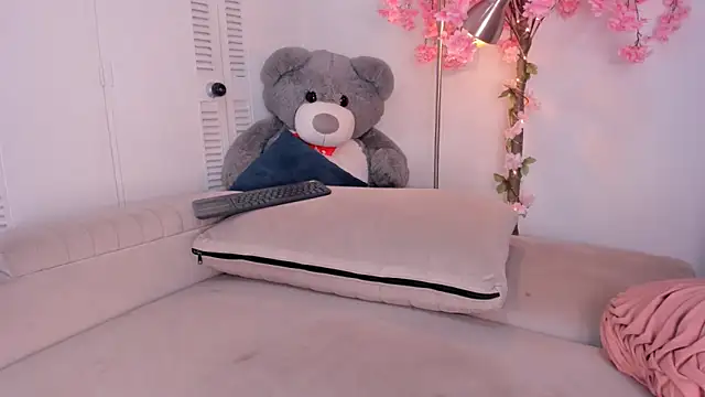 kitty_miaa live XXX chat