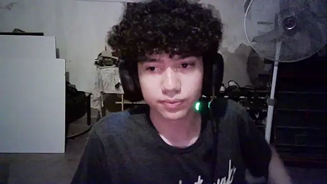 Emv2 Chat XXX in diretta