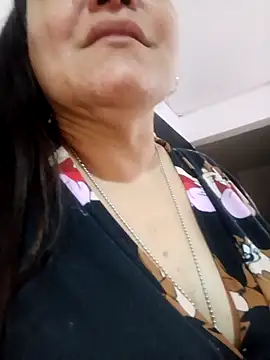 Zuleyka_69のライブXXXチャット