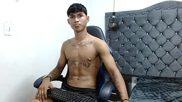 luka_big18 Live XXX-chat