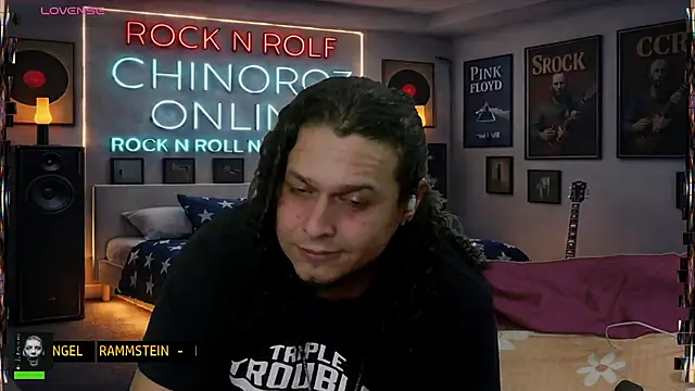 chino_roz Webcam show