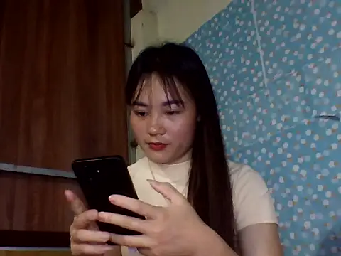 little-green-sprout Live XXX-Chat