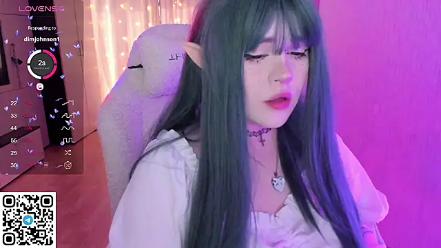 Chatroom XXX en direct de SelenaCute