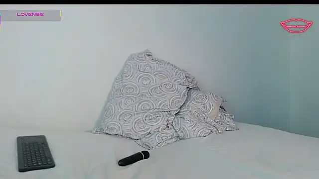 lilith_luv Adlı Modelin Canlı XXX Sohbeti