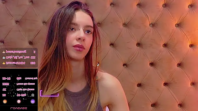 CoraVex's Live XXX Chat