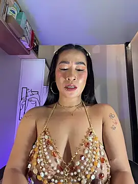 AsianMilfSherylのウェブカメラショー