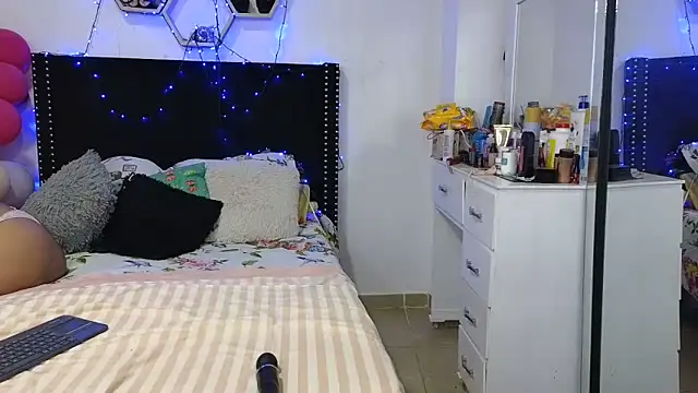 charlotte_077 – Live XXX-chat