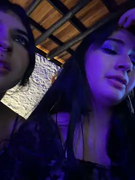 Chat XXX en directo de kaori_77