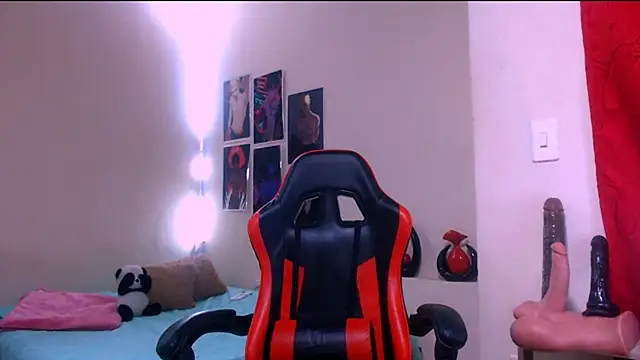 dilan_abraham12 Show Webcam