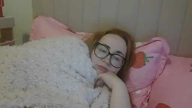 CurvyNaughtyCherry Adlı Modelin Web Kamerası Şovu