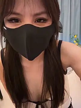 Carlin-yiyi 在線直播表演