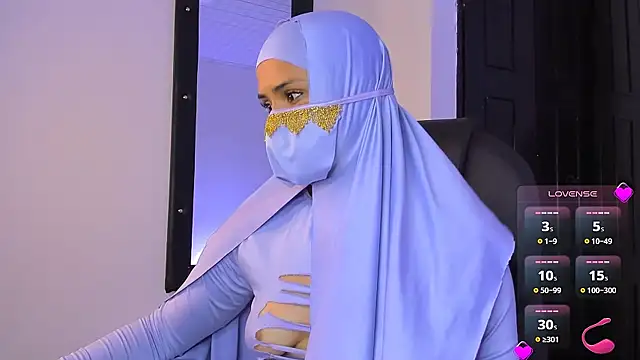 Shirazz__ Adlı Modelin Web Kamerası Şovu