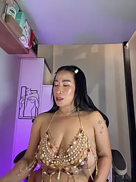 AsianMilfSheryl: διαδικτυακό σόου στην κάμερα