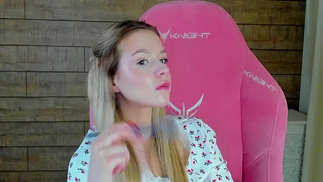 MilanaBalmain's Live XXX Chat