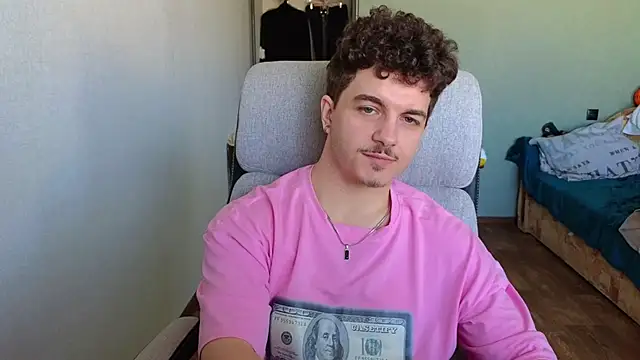 Show modela Remy_Miles na web-kameri