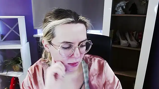 Zoey_Erotic live XXX chat