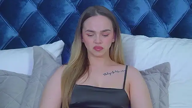 AnitaVenture Chat XXX in diretta